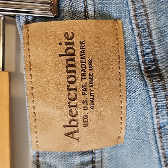 Abercrombie Kids 31x29 Light Blue Skinny Jeans - Picture 5 of 8